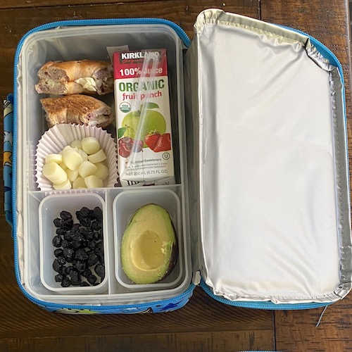 In preschool, my child came back with a full lunch box for months. I still  don't know why. 🤦‍♀️ So many parents have the same experience.…