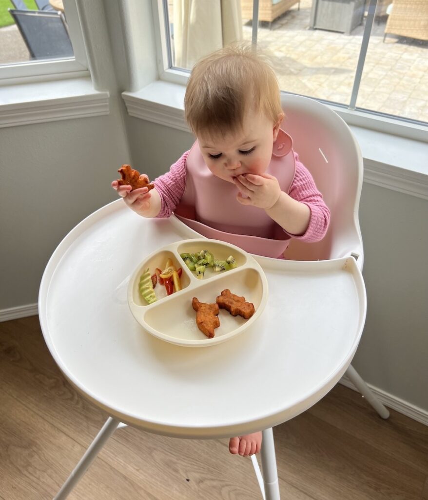 10 Month old eating lunch